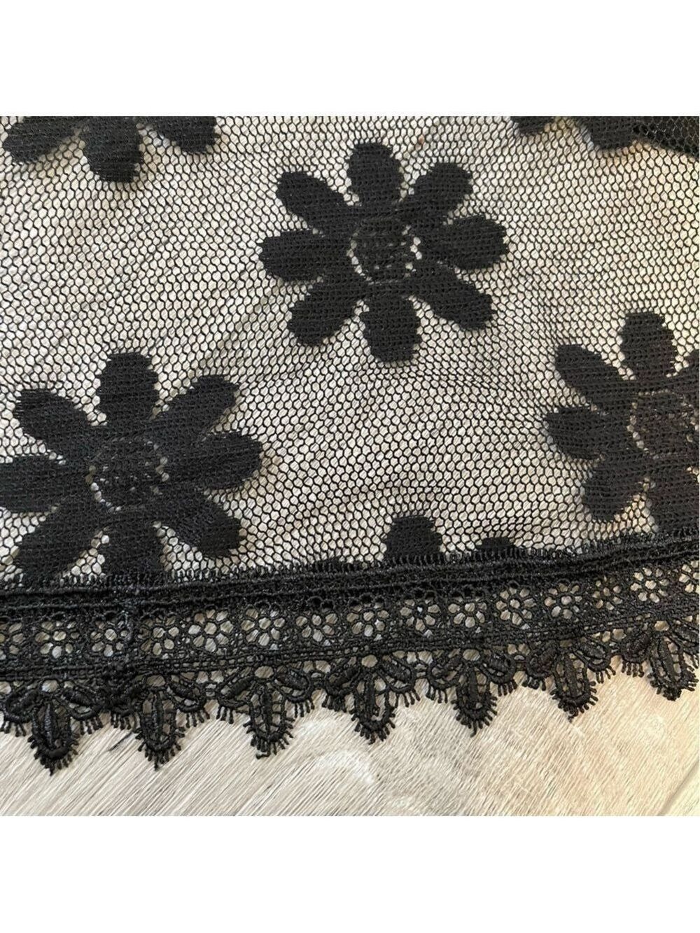 Black Sheer Lace Daisy Flower Sleeveless Top with Open Back S/M - Picture 7 of 14